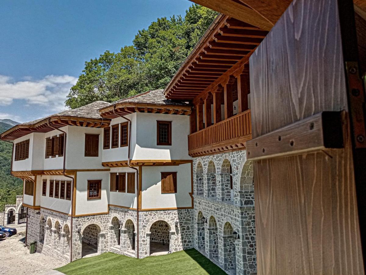 Guest Mansion, Гостински Палат Rostusa Εξωτερικό φωτογραφία