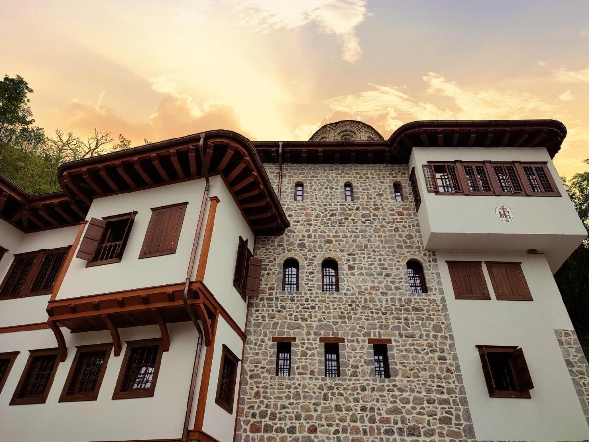 Guest Mansion, Гостински Палат Rostusa Εξωτερικό φωτογραφία
