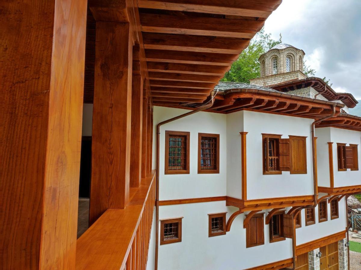 Guest Mansion, Гостински Палат Rostusa Εξωτερικό φωτογραφία