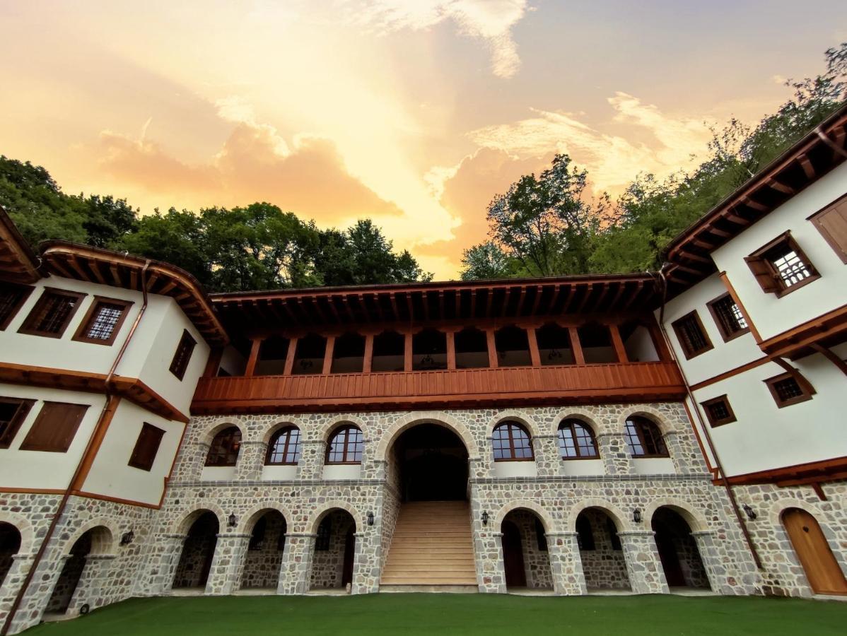 Guest Mansion, Гостински Палат Rostusa Εξωτερικό φωτογραφία