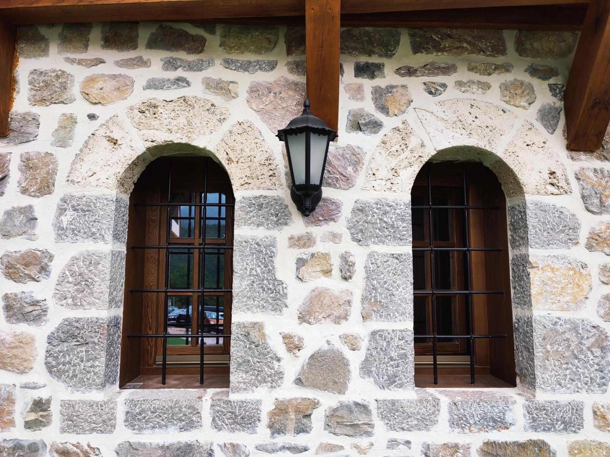 Guest Mansion, Гостински Палат Rostusa Εξωτερικό φωτογραφία