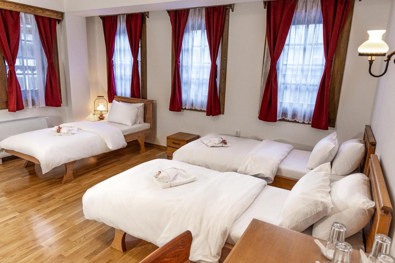 Guest Mansion, Гостински Палат Rostusa Εξωτερικό φωτογραφία